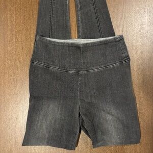 White House Black Market Runway  Jean Legging  Size 4